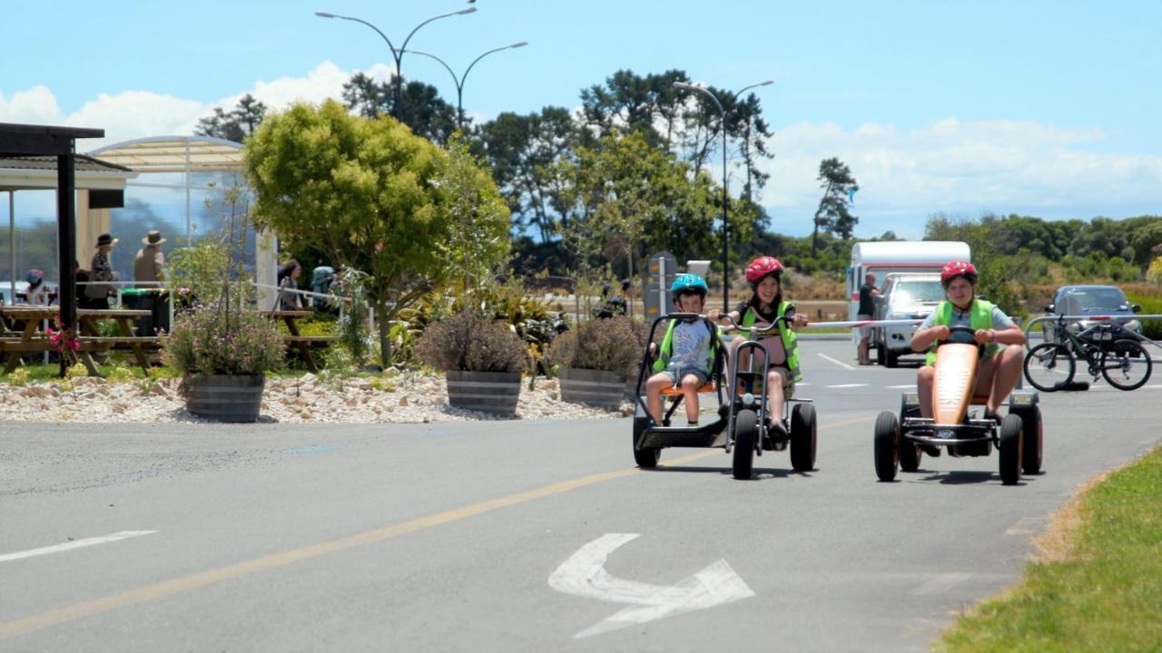 Tahuna Beach Holiday Park Nelson Extérieur photo