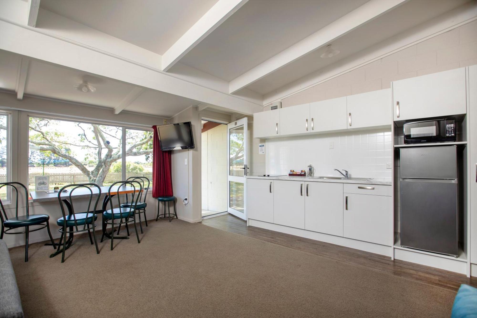 Tahuna Beach Holiday Park Nelson Extérieur photo